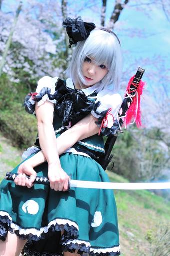 Touhou Project 08: Imperishable Night - It's COSPLAY time!